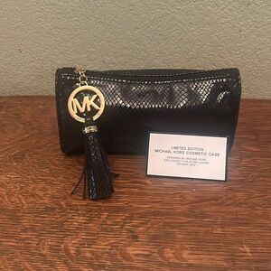 Michael Kors Limited Edition Cosmetic Case for Estee Lauder Holiday 2012